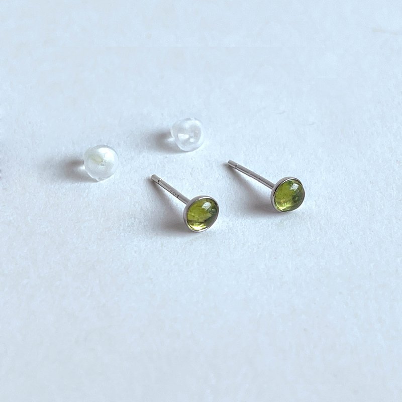 Gemstone natural ore green tourmaline 925 sterling silver ear needle - ต่างหู - เครื่องเพชรพลอย สีเขียว