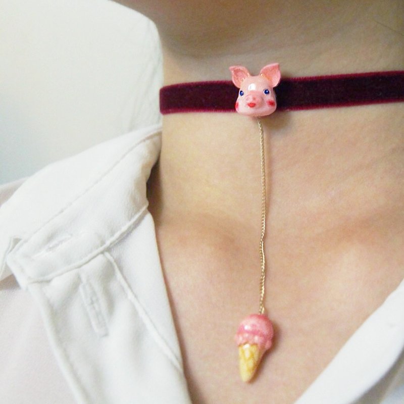 Piglets with ice cream Choker/  Necklace - สร้อยติดคอ - ดินเหนียว สึชมพู