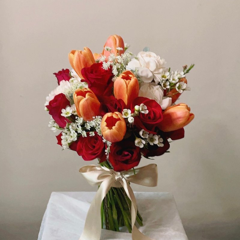【鮮花】紅橘色龍鳳褂鬱金香玫瑰自然球形鮮花捧花 - 其他 - 植物．花 紅色