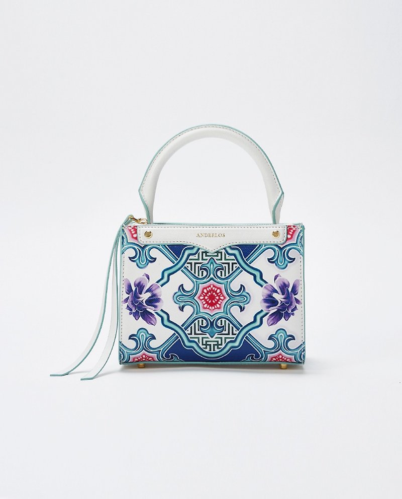 Adoration -mini handbag - กระเป๋าถือ - หนังแท้ ขาว