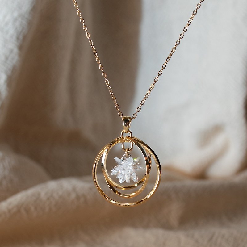 Snowflake Stone necklace with real gold plating - ต่างหู - เรซิน สีทอง