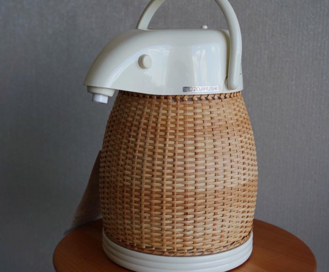 Zojirushi Japan Showa Handmade Rattan Kettle Push-on Kettle Magic Bottle Insulated  Kettle - Shop the-old-soul Vacuum Flasks - Pinkoi