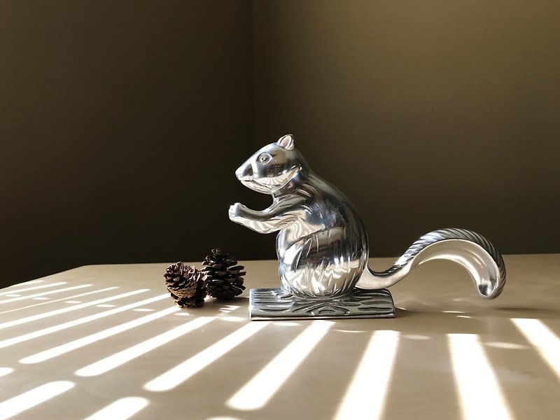 Squirrel Nutcracker / Ornament - อื่นๆ - โลหะ สีเงิน