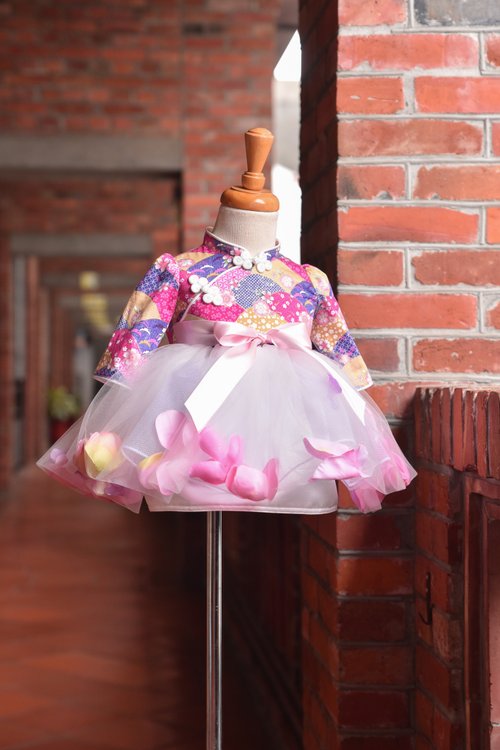 Angel Nina 花蝴蝶改良式旗袍禮服 七分袖