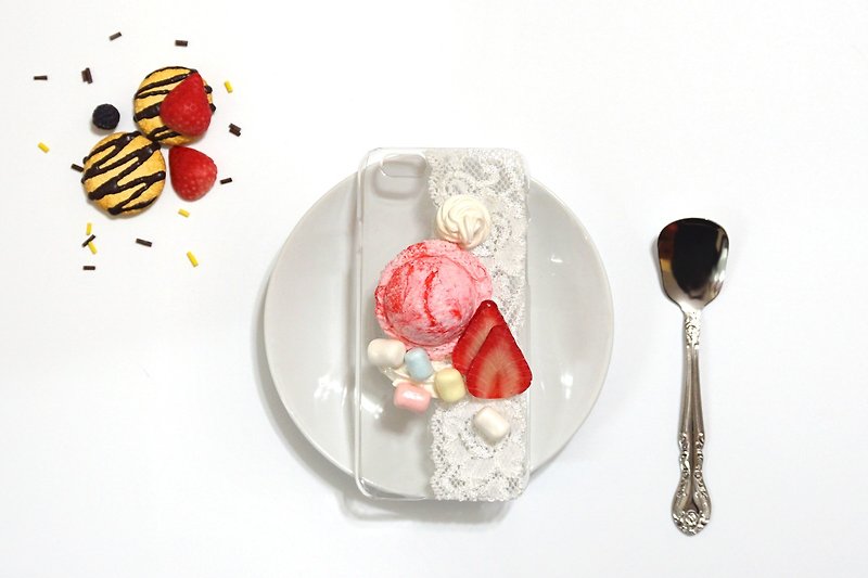 クールストロベリーアイスクリームの電話シェル|シミュレーション食品の電話シェルは粘土で作られました - スマホケース - 粘土 ピンク