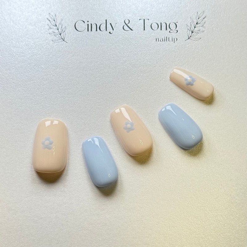 No.002N. Baby blue beige and white flowers-Cindy&Tong Wearing Armor - อื่นๆ - เรซิน สีน้ำเงิน