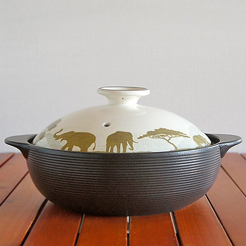 TOJIKI TONYA (for IH furnace) earthen pot - wild animals - Cookware - Pottery White