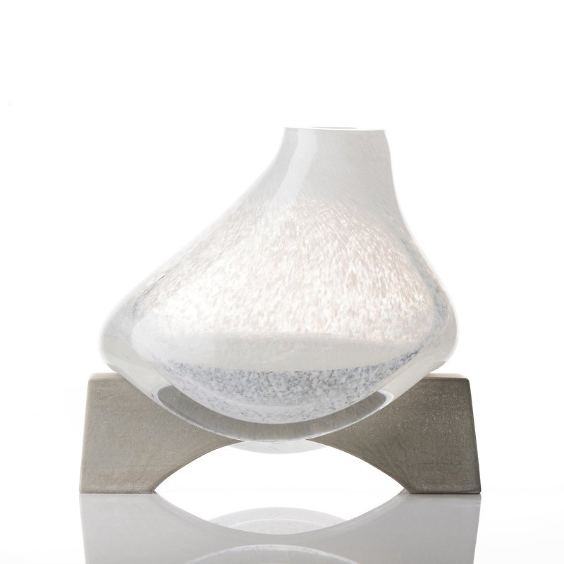 Soft vase 3 (snow white) - ของวางตกแต่ง - แก้ว ขาว