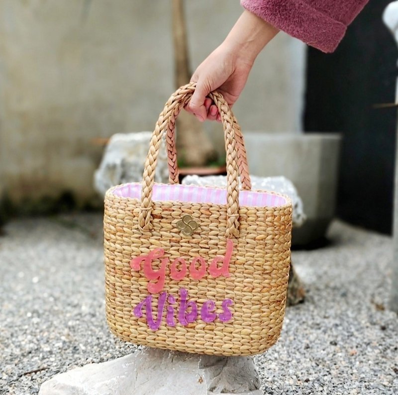 กระเป๋าสาน รุ่น Lamoon ซับในสีชมพู Premium straw bag - อื่นๆ - พืช/ดอกไม้ สึชมพู