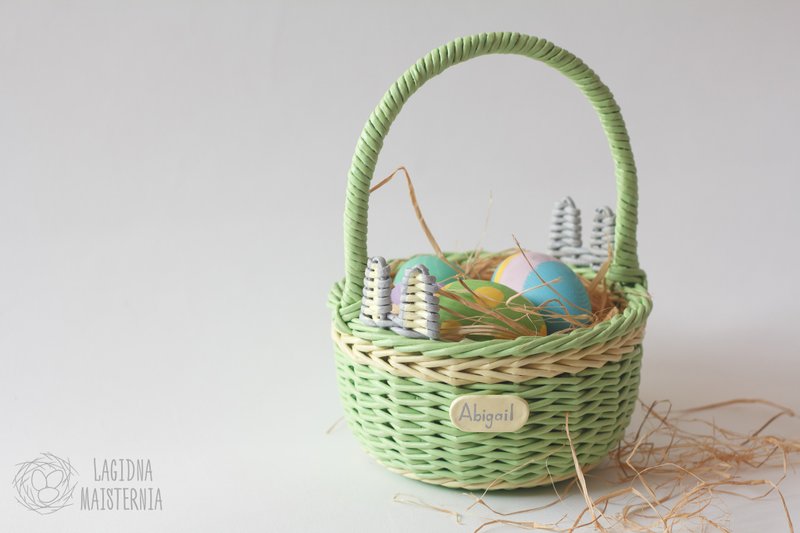 Little personalized Easter basket, green basket with a bunny - กล่องเก็บของ - กระดาษ สีเขียว