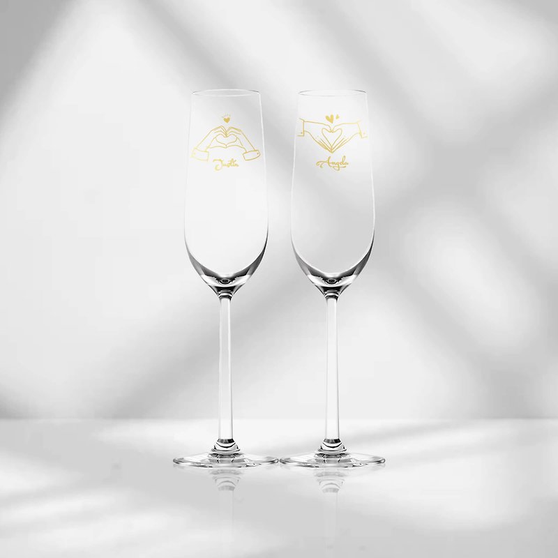 Text Art | Customized Couple Name Engraved Champagne Glasses Customized Memorial Gifts for Boyfriend and Girlfriend