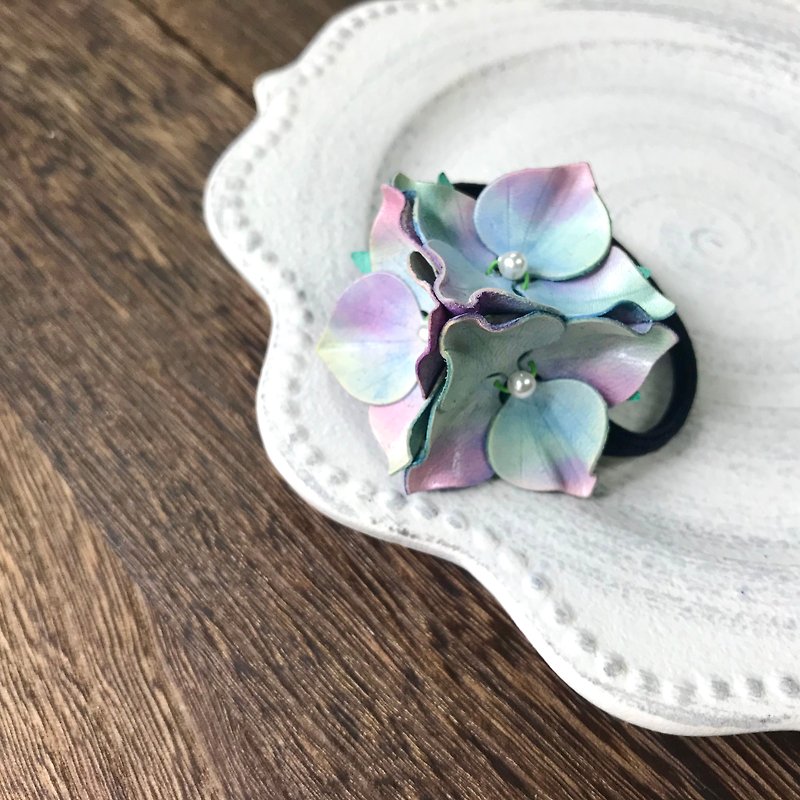 Hand-dyed Yellow & Blue Leather Hydrangea Hairband - Hair Accessories - Genuine Leather Multicolor