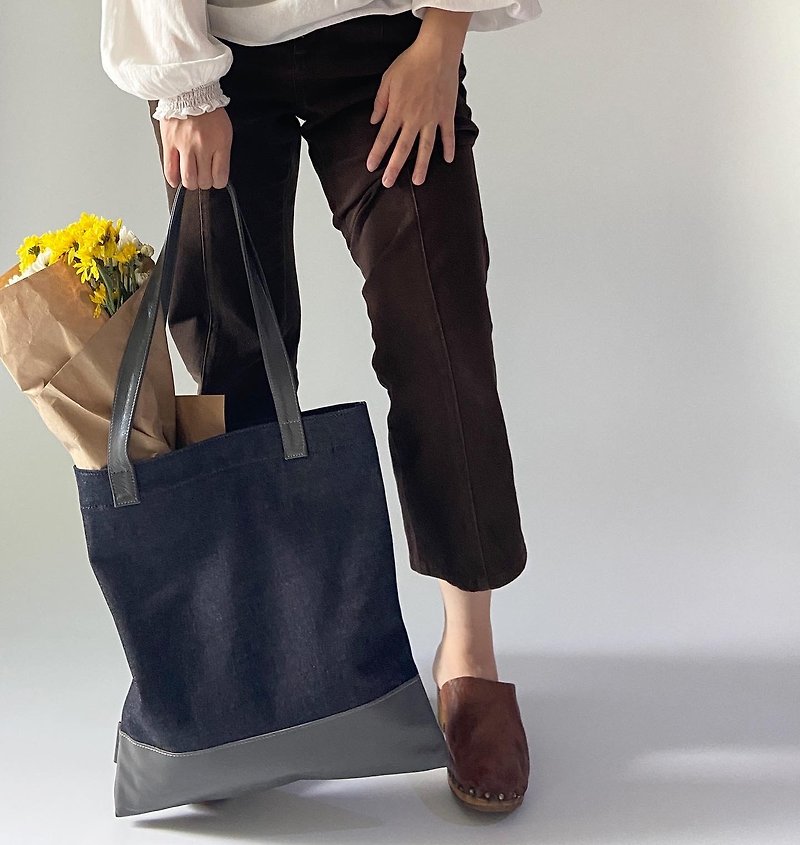 dd tote: raw denim x leather tote bag in grey (with zipper) - Handbags & Totes - Genuine Leather Gray
