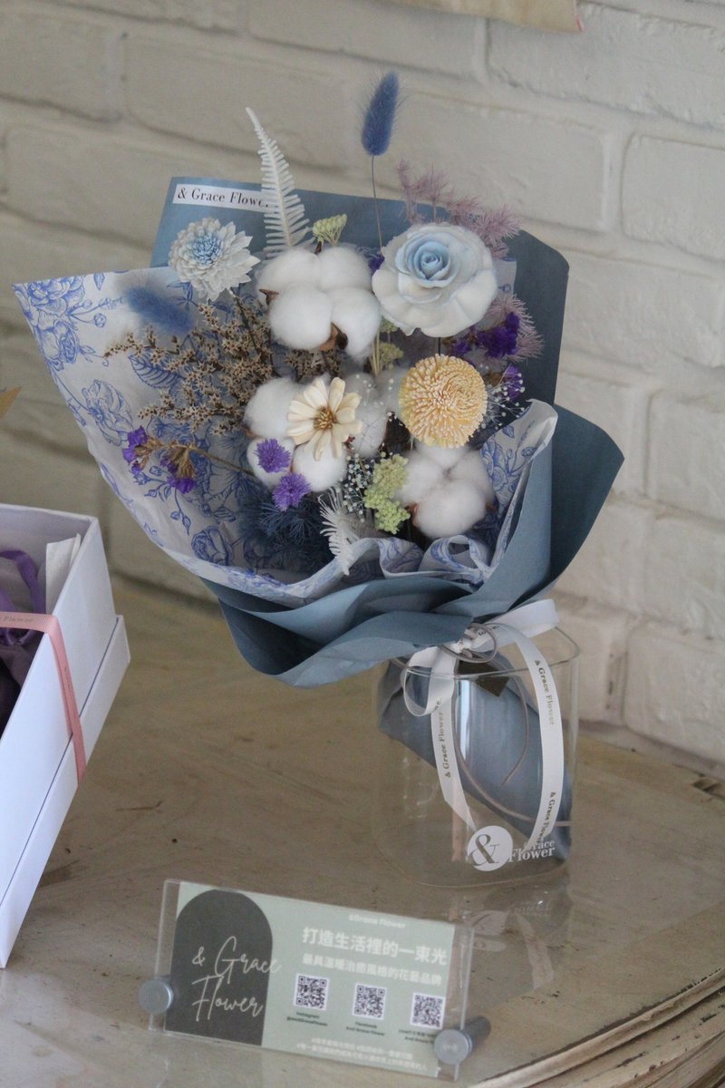 [Blue Cotton Sola Bouquet] Birthday Gift/Congratulation Flower Gift/Everlasting Flower - ช่อดอกไม้แห้ง - พืช/ดอกไม้ สีน้ำเงิน