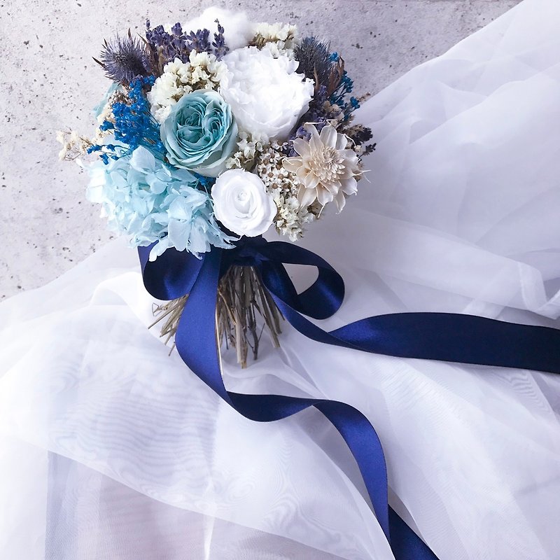 Bridal bouquet / Valentine's Day bouquet / birthday bouquet - ตกแต่งต้นไม้ - พืช/ดอกไม้ สีน้ำเงิน