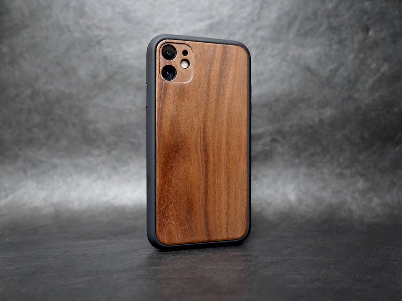 iPhone11シリーズウォールナットログ飛散防止ウッドケース - スマホケース - 木製 ブラウン