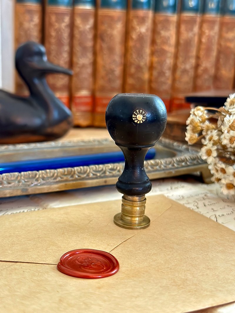 Charming and elegant French antique wax seal with letter  E - Stamps & Stamp Pads - Wood 