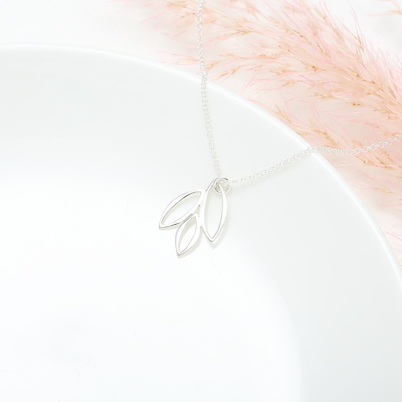 Leaves s925 sterling silver necklace Birthday Valentine&#x27;s Day gift