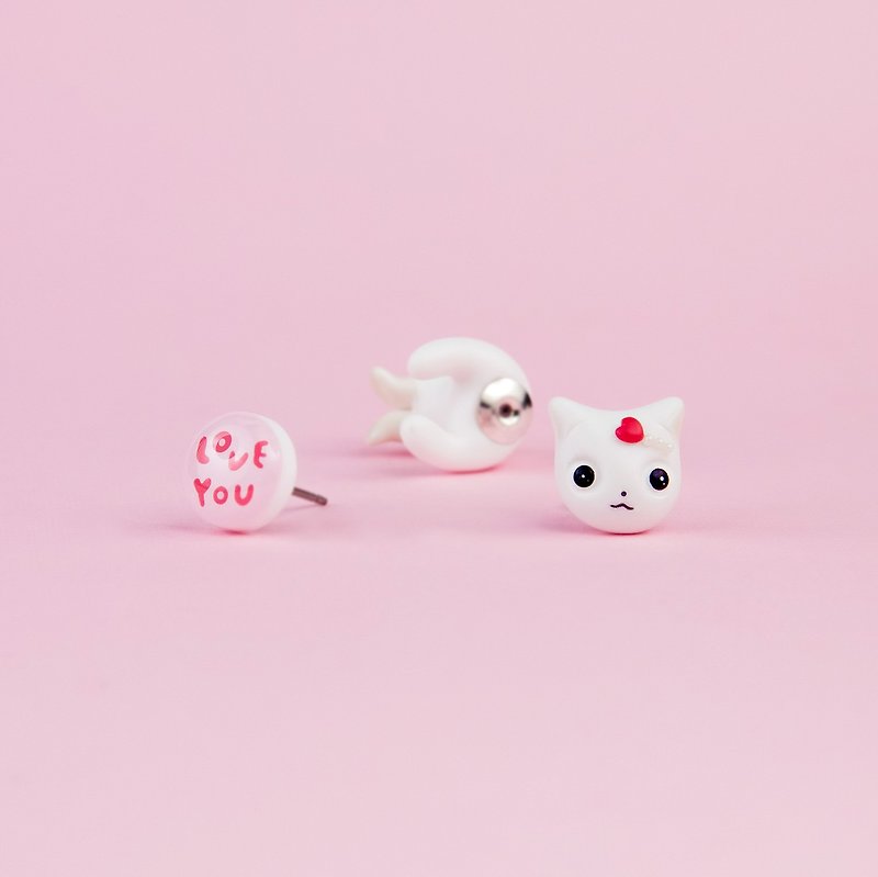 White Mermaid Cat Earrings - Polymer Clay Jewelry, Handmade and Handpainted - ต่างหู - ดินเหนียว ขาว