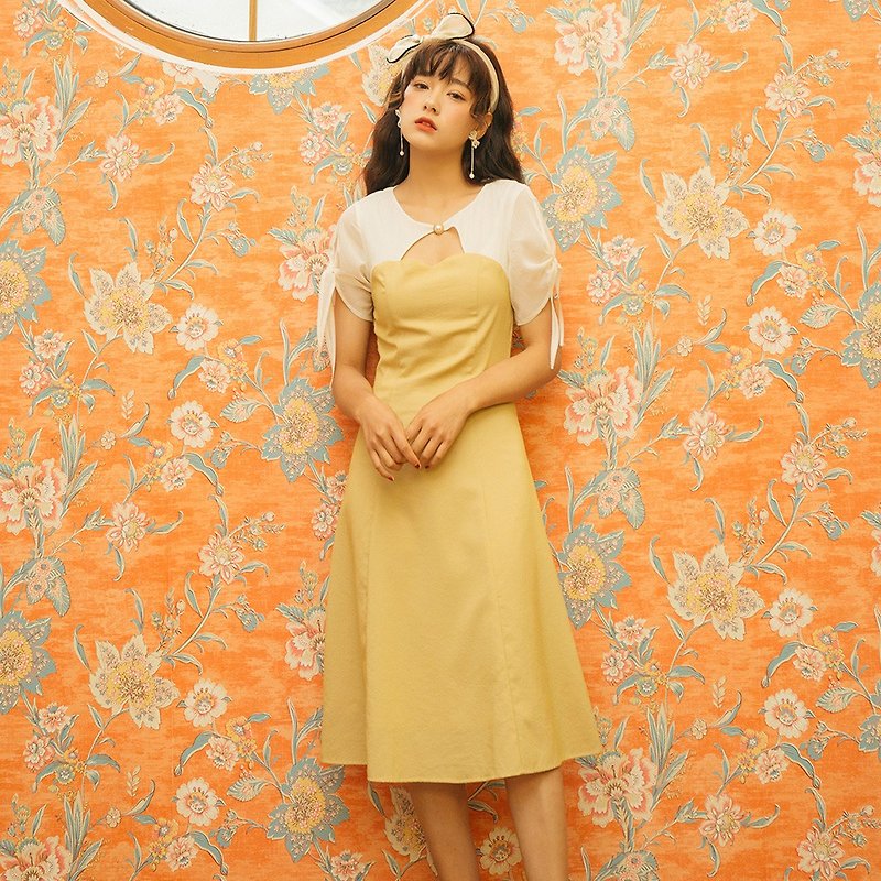 [Clear Product] Annie Chen 2019 Women's Summer Neckline Hollow Lace Up One-piece Dress Dress 9339 - ชุดเดรส - เส้นใยสังเคราะห์ สีเหลือง