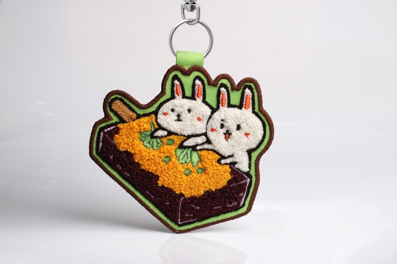 【雙面刺繡鑰匙圈/吊飾】-台灣小吃 -豬血糕 DND - 吊飾/掛飾 - 繡線 綠色