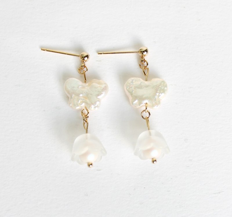 White Butterfly Pearl Flower Earrings / Ear Pins / Ear Clips - Earrings & Clip-ons - Pearl White