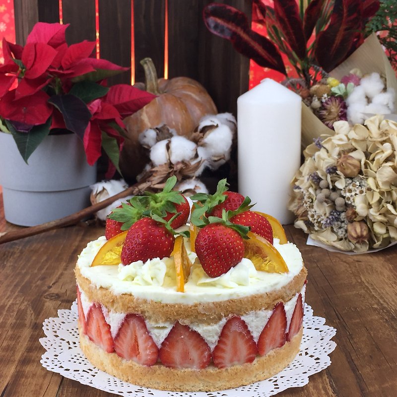 Tuxedo Cat Handmade Taxi Hideaway Cat - Strawberry Cake - เค้กและของหวาน - อาหารสด 