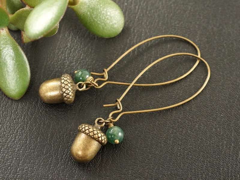 Bronze Acorn Green Moss Agate Forest Woodland Long Drop Earrings Woman Jewelry - 耳環/耳夾/耳骨夾 - 其他材質 綠色
