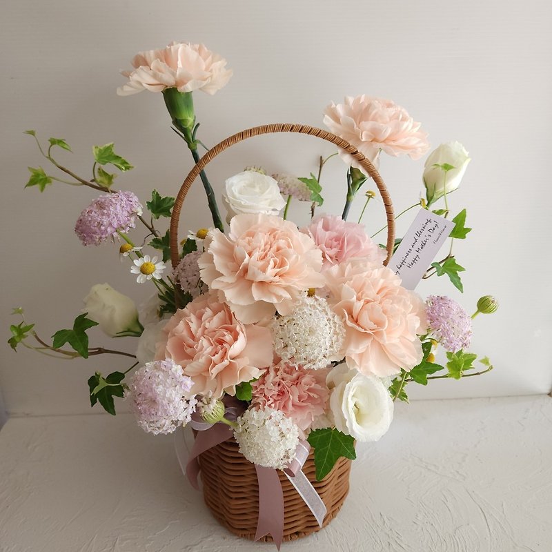 Flowers | Love Mommy | Spring Picnic Basket | Picnic Apricot/Raspberry Powder | Taiwan Home Delivery - Plants - Plants & Flowers Pink