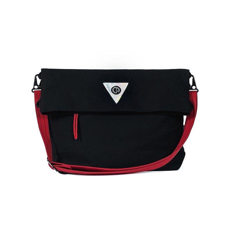 CINDERACHEL 2021FW Japanese Canvas HANDMADE Flip Messenger Bag Black and Red Color - Messenger Bags & Sling Bags - Cotton & Hemp Black