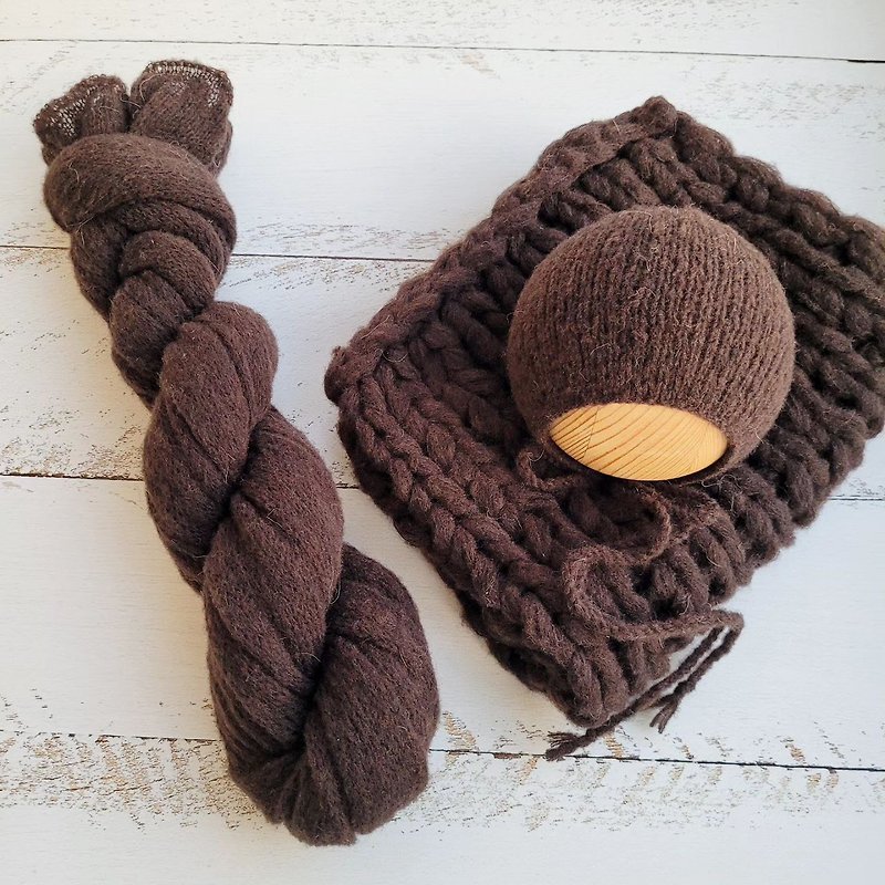Dark Brown soft newborn Bonnet, Wrap,Blanket. Newborn photo props - 嬰兒飾品 - 羊毛 咖啡色