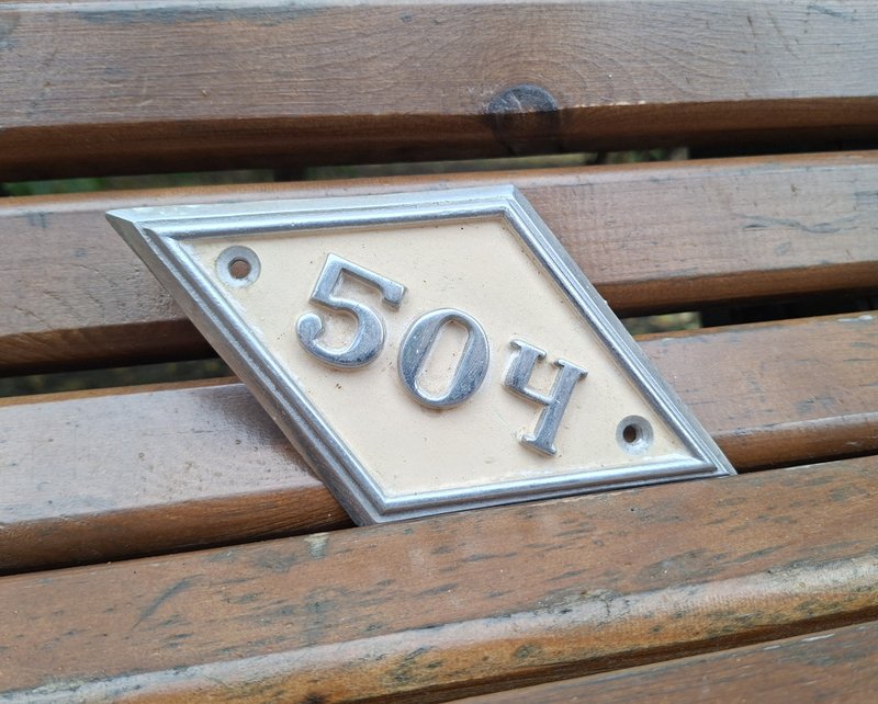 Address house door number sign 504 apartment rhomb plaque vintage - 門簾/門牌 - 鋁合金 
