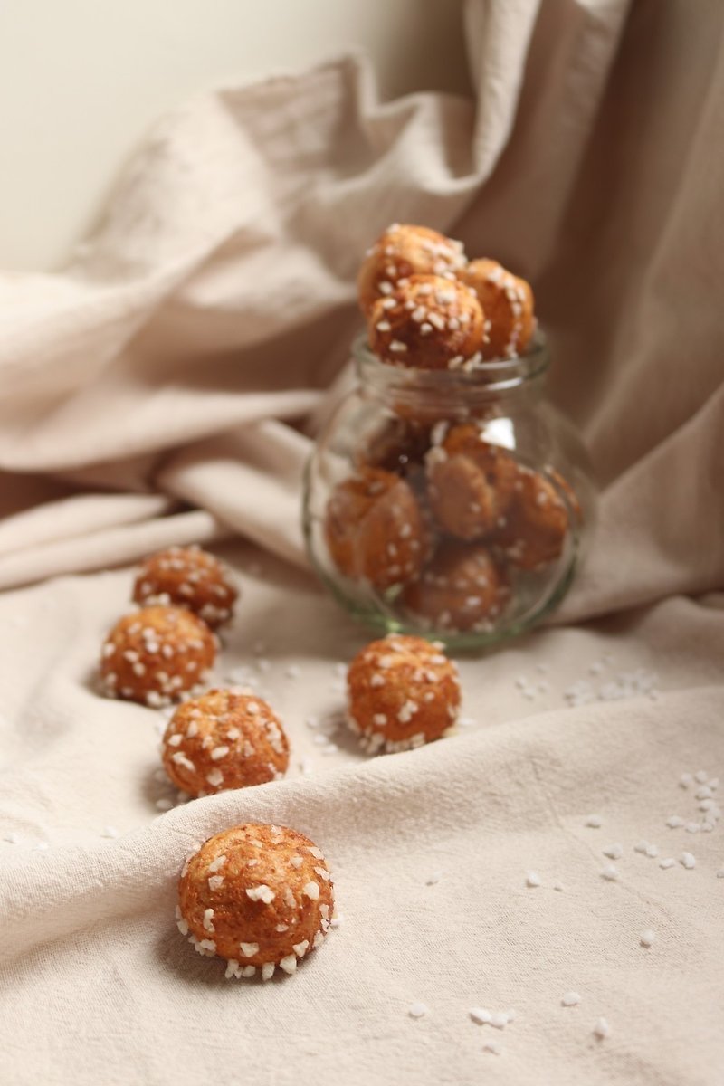 Pearl Sugar Puffs Handmade Biscuit Jar - Handmade Cookies - Fresh Ingredients 