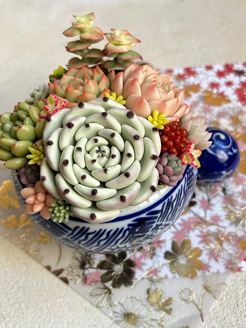 Claysucculents in a mini brazier B - Items for Display - Clay 