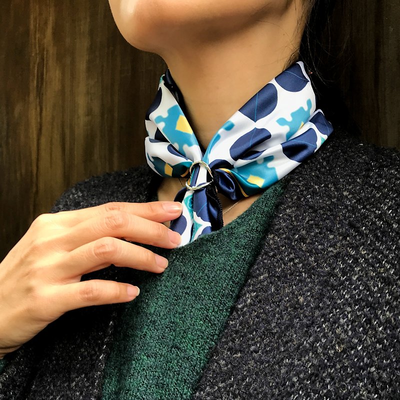 [Pre-Order-Free Silk Scarf Ring] Dark Blue Elise∣Retro satin square scarf printed on both sides