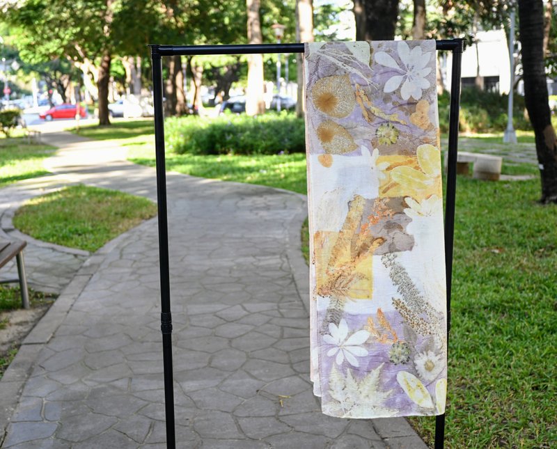 EcoPrint floral and leaf pad printed wool scarf/hanging picture - ผ้าพันคอถัก - ขนแกะ หลากหลายสี