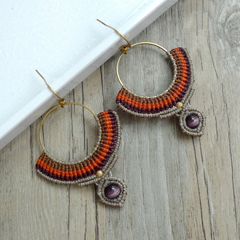 Misssheep - A101 - macrame earrings with brass beads and glass beads - ต่างหู - วัสดุอื่นๆ สีนำ้ตาล
