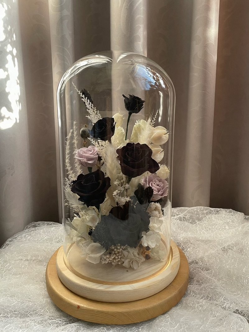 【花訴花藝】暗黑浪漫永生花盅/開幕花禮/升遷花禮/祝賀花禮 - 乾燥花/永生花 - 植物．花 黑色