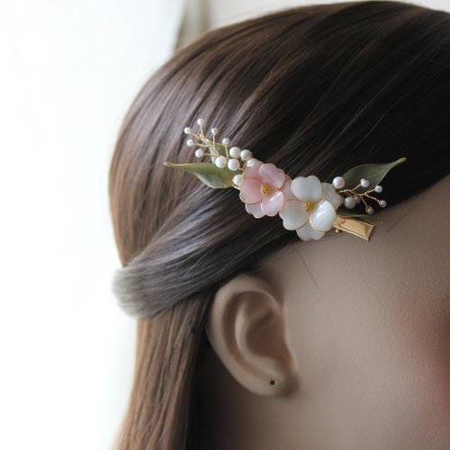 パールクリスタル装飾 ブラックヘアクリップ ヘアクリップ ブラックベルベット ホワイトパール＆ブラック