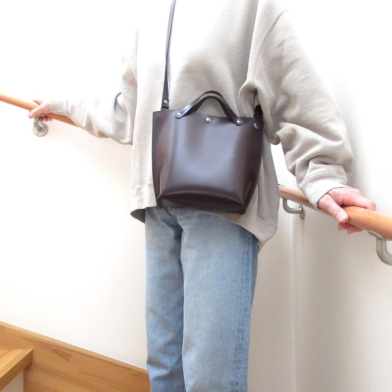 方便攜帶，牛皮，雙向單肩包，棕，鍍鉻光滑，0158 - 側背包/斜背包 - 真皮 咖啡色