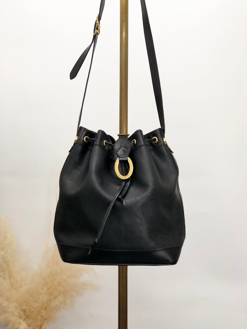 【 日本直送　名牌中古包 】Christian Dior トロッター ショルダーバッグ ブラック オーバル PVCレザー 巾着 vintage y4rbfw - 側背包/斜背包 - 防水材質 黑色