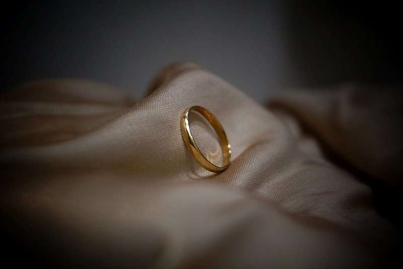 Handmade metalwork customized I Bronze arc thin ring - แหวนทั่วไป - ทองแดงทองเหลือง สีทอง