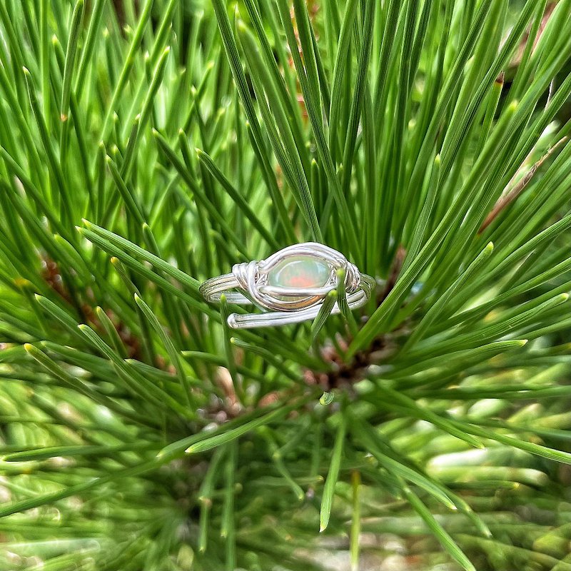 Opal歐泊手工金屬線編織戒指 - 戒指 - 銅/黃銅 白色