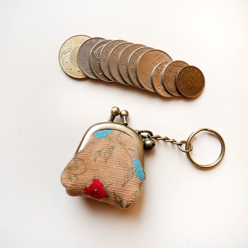 Grandma's backyard Linglongkou gold bag / coin purse / key ring [made in Taiwan] - Coin Purses - Other Metals Khaki