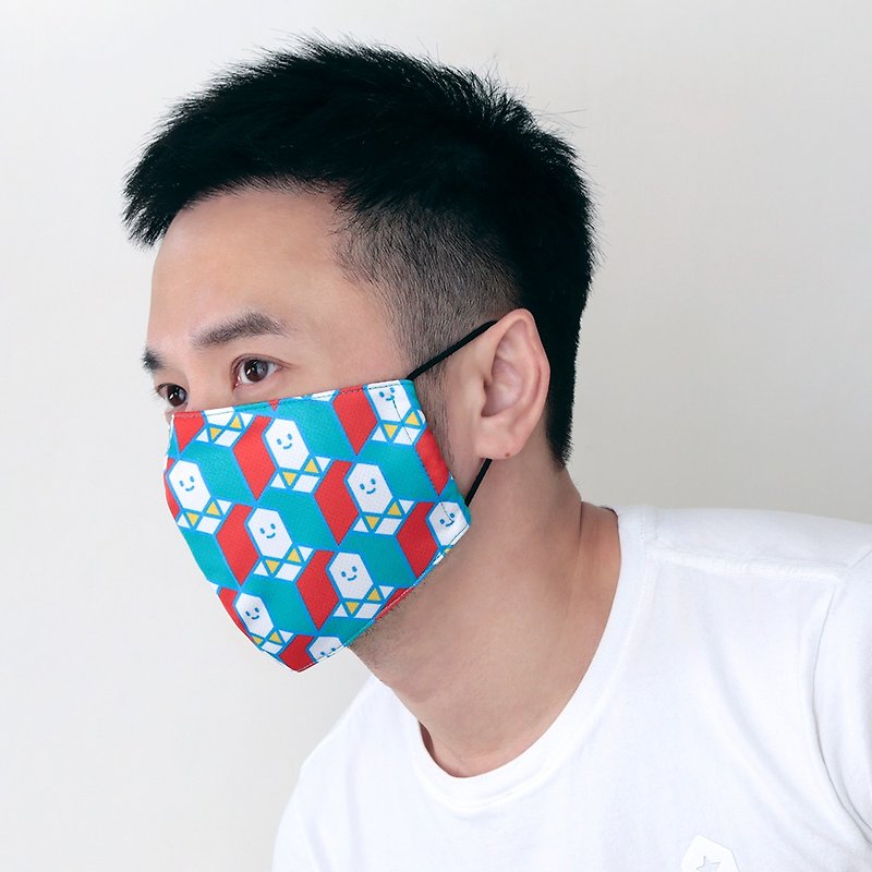 A dual-purpose three-dimensional mask cover / can be placed filter material