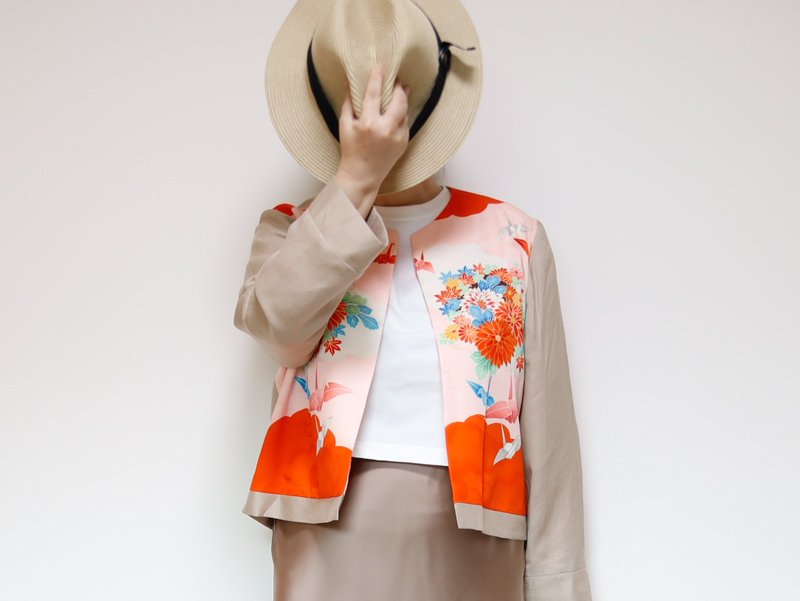 KIMONO CREW NECK JACKET -ヴィンテージ着物を使ったクルーネックジャケット １点物です - 女大衣/外套 - 聚酯纖維 粉紅色