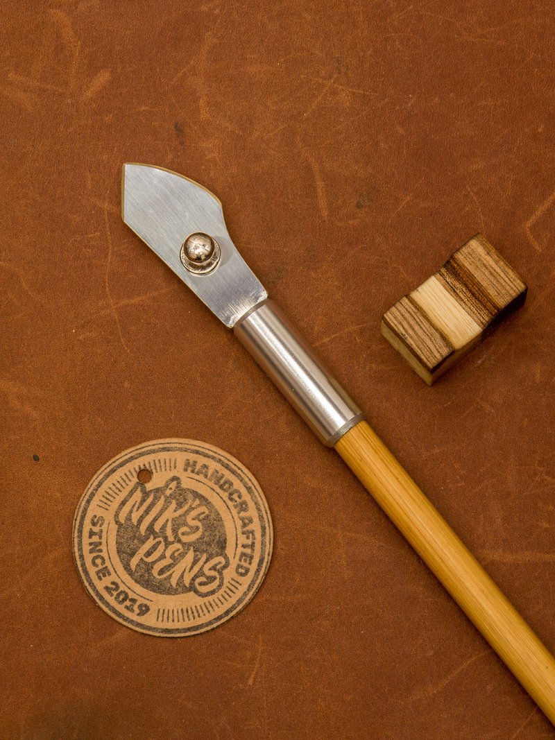 Hand made ruling pen for expressive  calligraphy/Gold or silver - 沾水筆 - 其他金屬 銀色