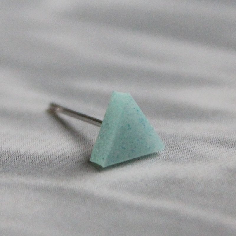 Triangle Earrings ▽ 512 / Go to Sleep ▽ Single Stud - ต่างหู - ดินเหนียว สีน้ำเงิน