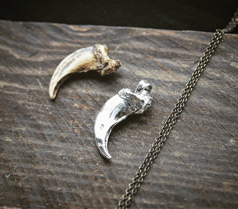 bear claw Silver pendant - สร้อยคอ - เงินแท้ สีเงิน