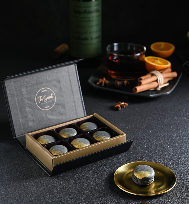 【Gift Box】Limited McKARAT | Black Diamond Macarons 6pcs/box - ขนมคบเคี้ยว - วัสดุอื่นๆ สีดำ